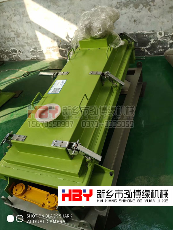 平面回轉(zhuǎn)篩針對飼料篩分有何特點？平面篩廠家泓博緣機械告訴您